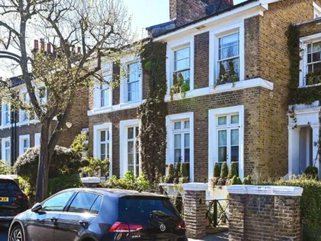House for rent in Brompton, Greater London
