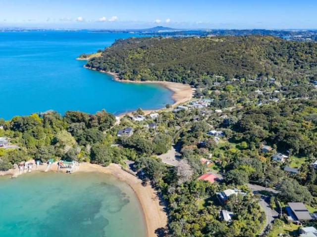 House for sale in Ōmiha, Waiheke