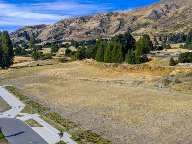 Land for sale in Otakou