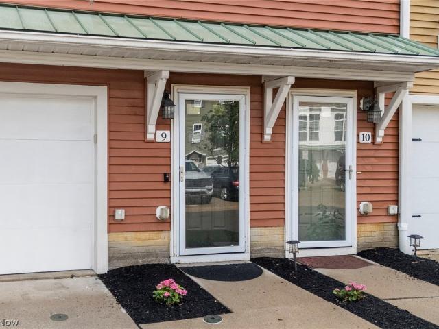 Townhouse for sale in Rocky River, Ohio