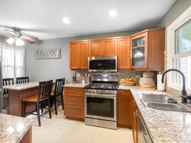 House for sale in Mchenry, Illinois