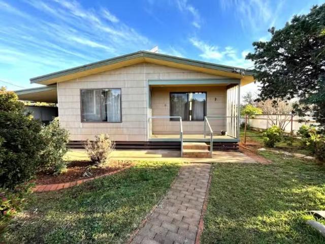 House for rent in Hillston, New South Wales