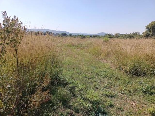 Land for sale in Hartbeespoort Dam Nature Reserve, North West
