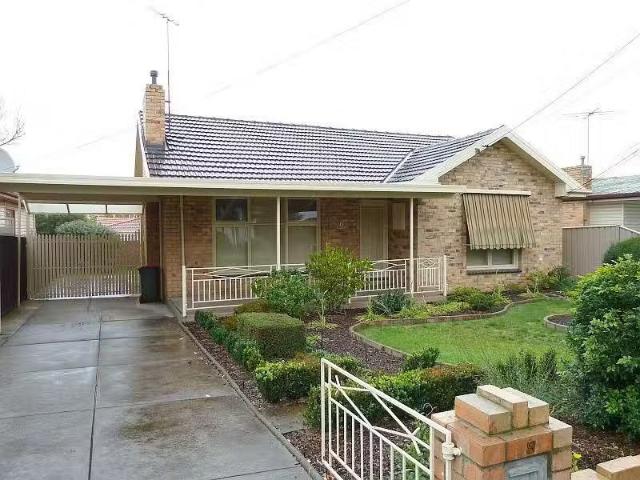 House for rent in Avondale Heights, Victoria