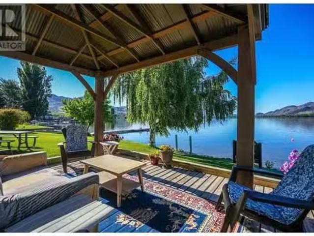 House for sale in Osoyoos House for sale in Osoyoos