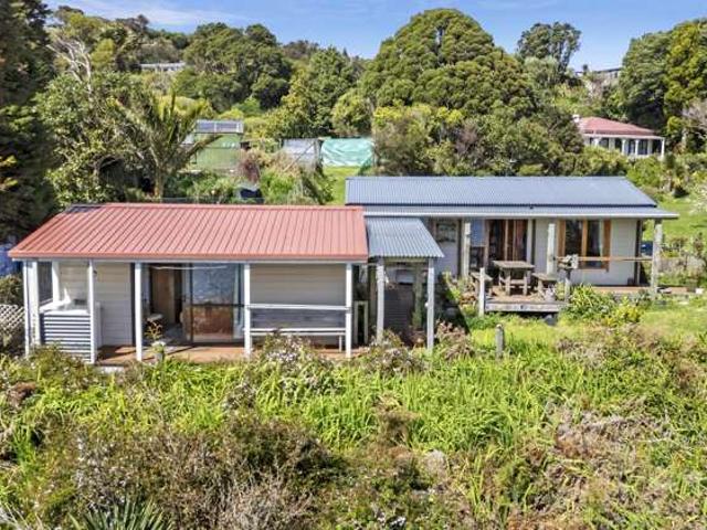 Property for sale in Nelson City, Cable Bay