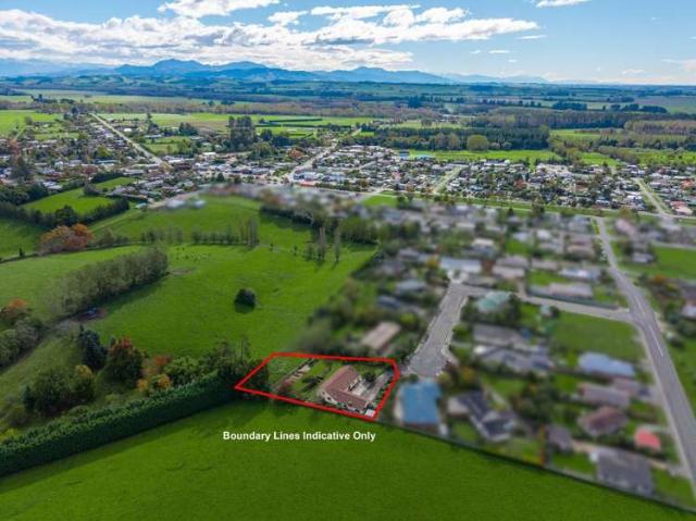 House for sale in Levels, Canterbury