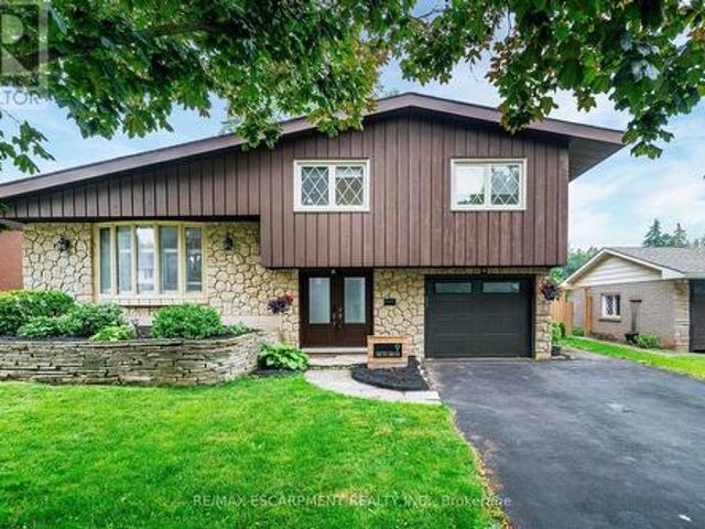 House for sale in Ancaster, Ontario