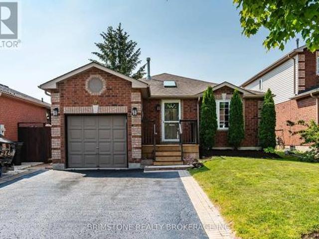 House for sale in Barrie, Ontario