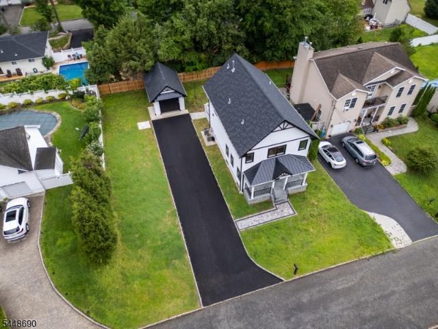 House for sale in East Hanover, New Jersey