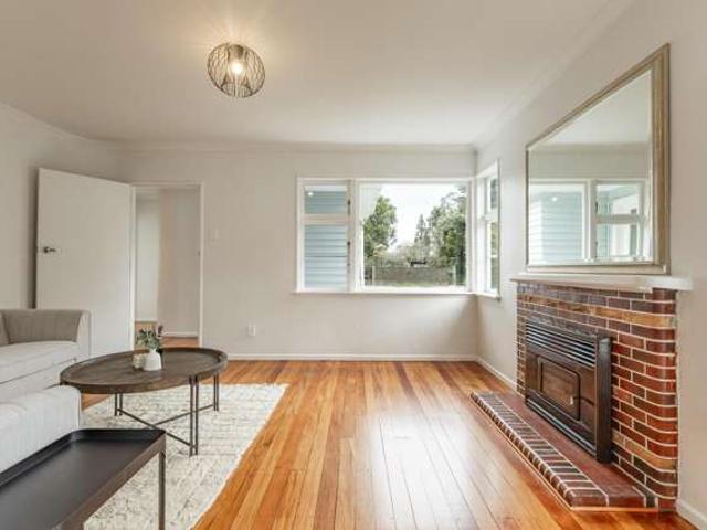House for sale in Days Bay, Wellington