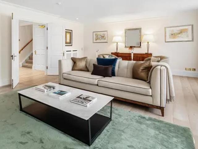 Apartment for rent in South Kensington, Greater London