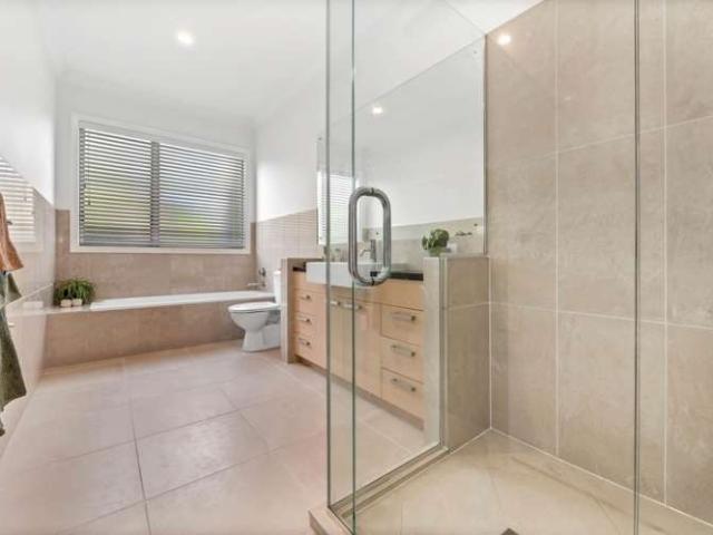 House for sale in Beachlands, Franklin