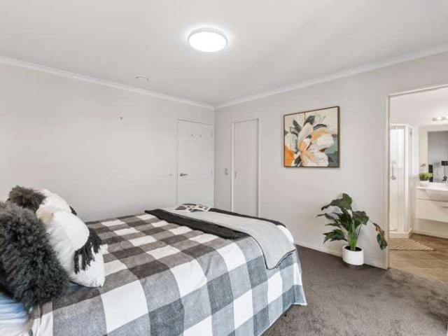 House for sale in Otakou
