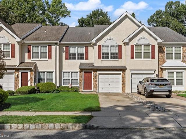 Townhouse for sale in Camden, New Jersey