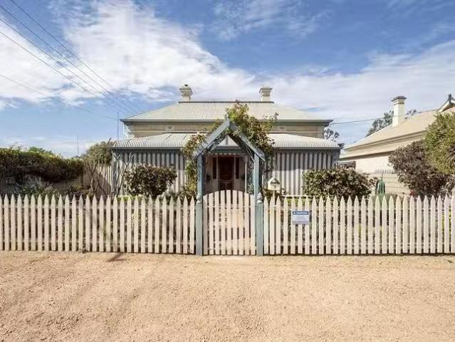 House for rent in Camerons Creek, Victoria
