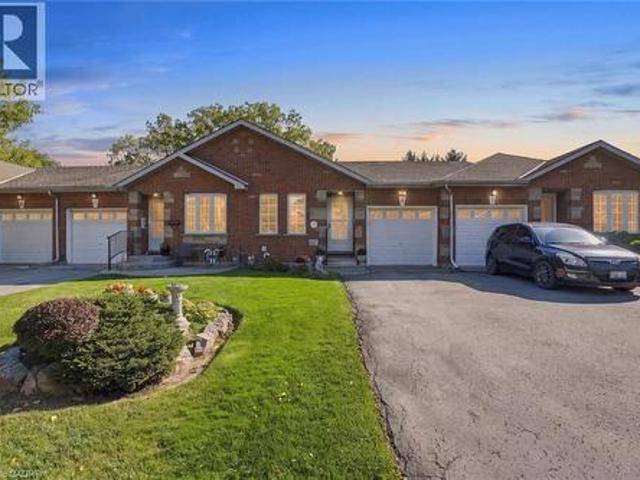House for sale in Fonthill, Pelham