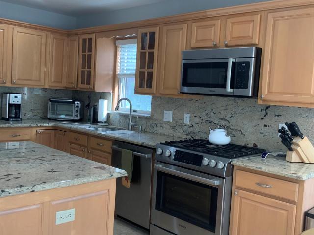 House for sale in Beach Haven, Village of Manorhaven