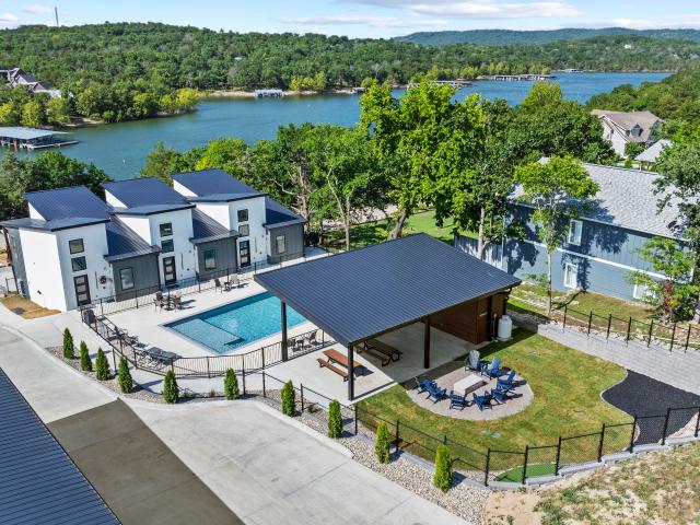 Condo for sale in Reeds Spring, Stone County