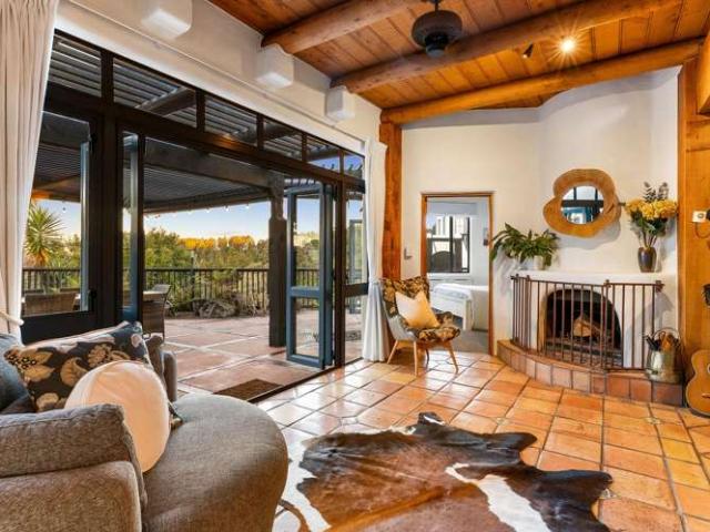 House for sale in Laingholm, Waitākere Ranges