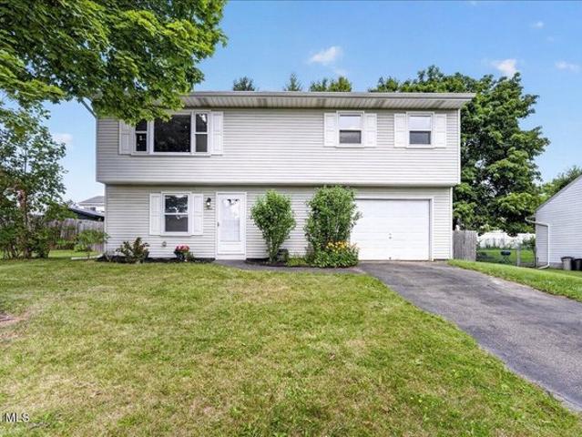 House for sale in Colonie, New York