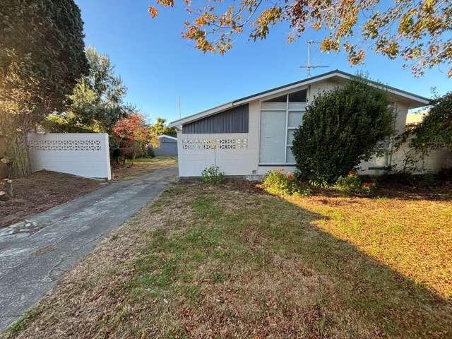 House for rent in Chaslands, Canterbury