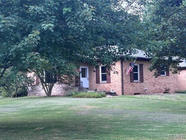 House for sale in Glen Carbon, Illinois