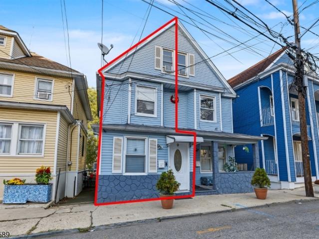 House for sale in Elmora, Elizabeth