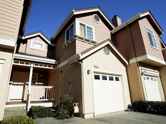 Townhouse for sale in Solano, California