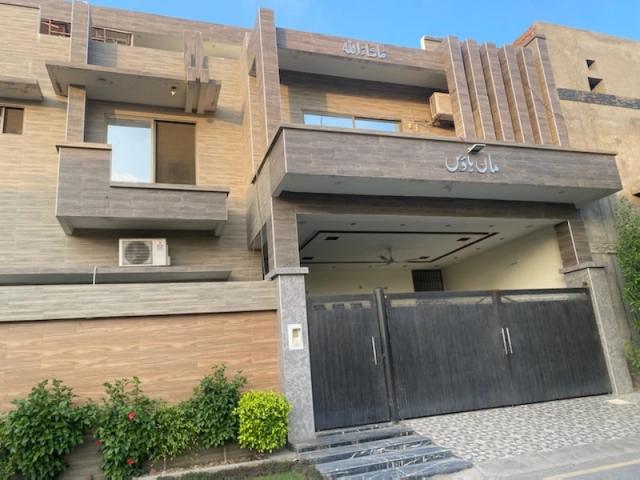 House for sale in Faisalabad, Islamabad Capital Territory