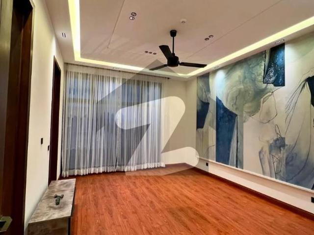 House for sale in Faisalabad, Islamabad Capital Territory