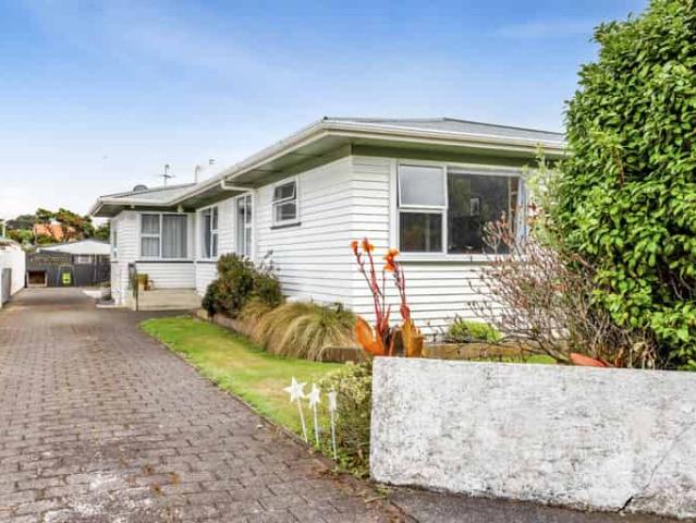 House for rent in Taranaki