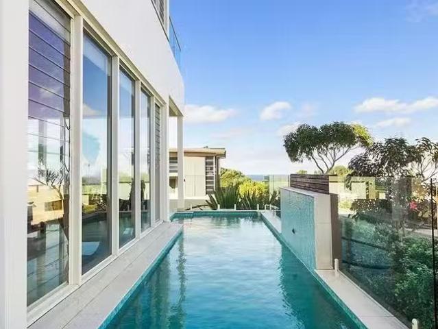 House for rent in Little Bay