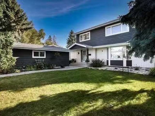 House for sale in East St. Paul, Manitoba