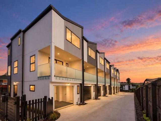 Townhouse for sale in Glen Innes, Maungakiekie-Tāmaki