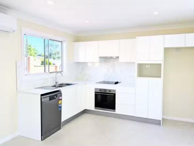 House for rent in Baulkham Hills, Sydney