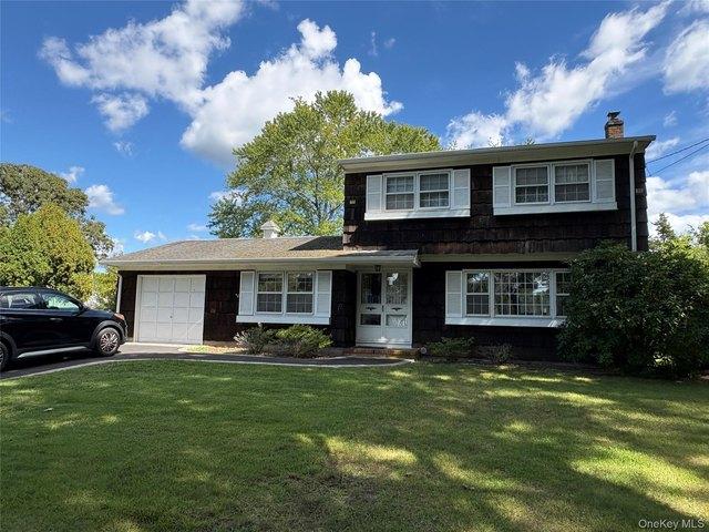 House for sale in Centereach, New York