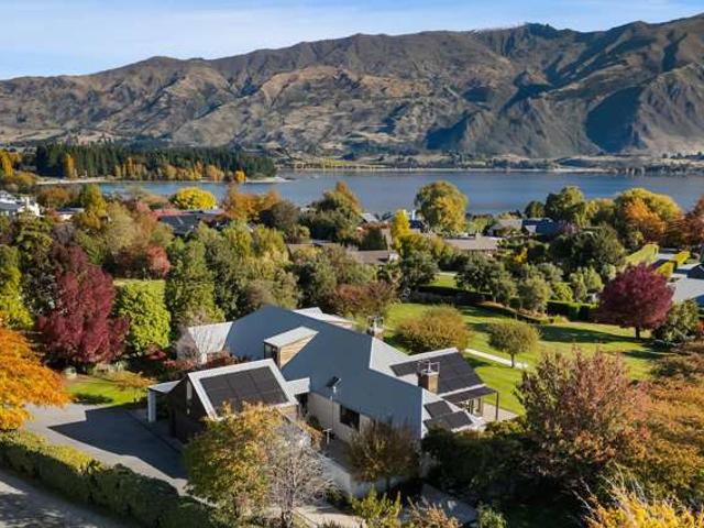House for sale in Otakou