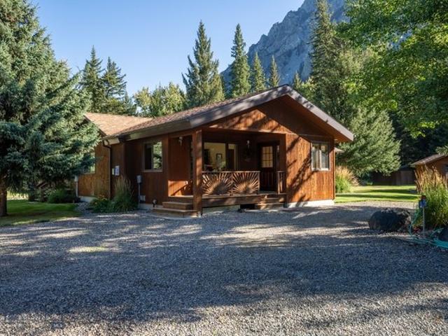 House for sale in Sweet Grass, Montana