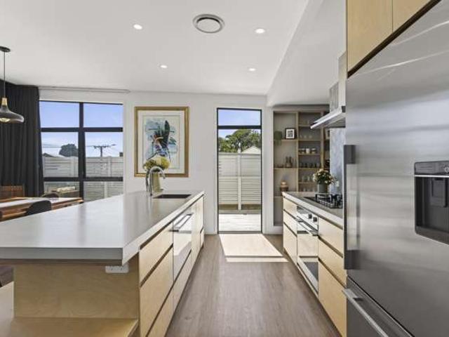 House for sale in Taranaki