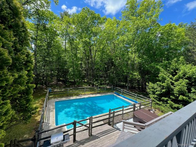 House for sale in Bearsville, New York
