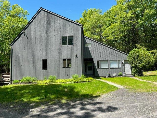 House for sale in Bearsville, New York
