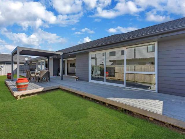 House for sale in Clarks