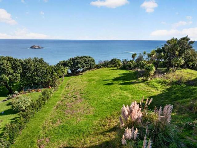 Land for sale in Muriwai