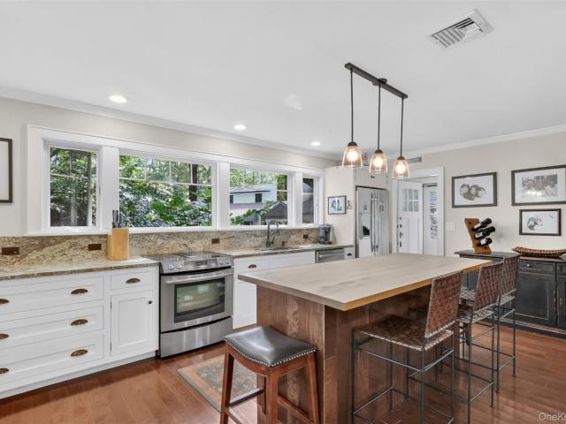 Property for rent in Huntington, New York