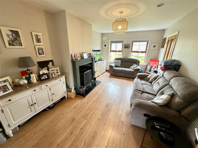 Terraced House for sale in Ballynacarrow