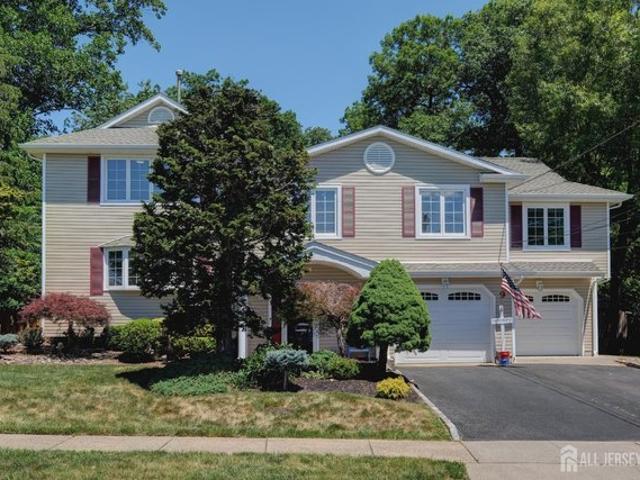 House for sale in Edison, New Jersey
