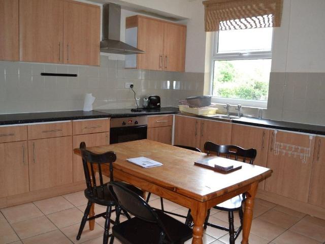 House for rent in Abbey Park, Barton In Fabis