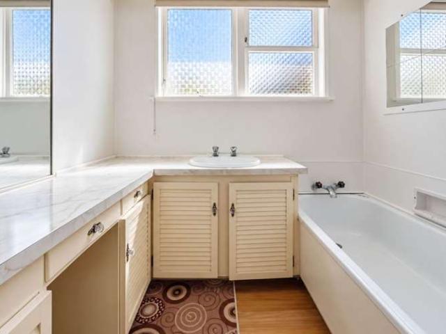 House for sale in Pakuranga Heights, Howick