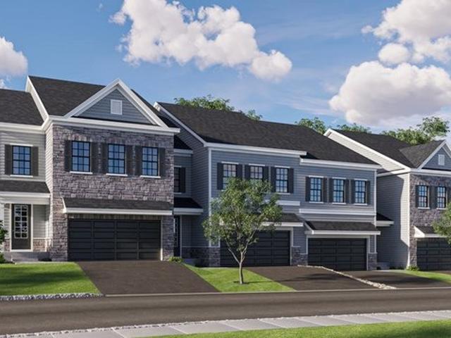Townhouse for sale in Oakland, New Jersey